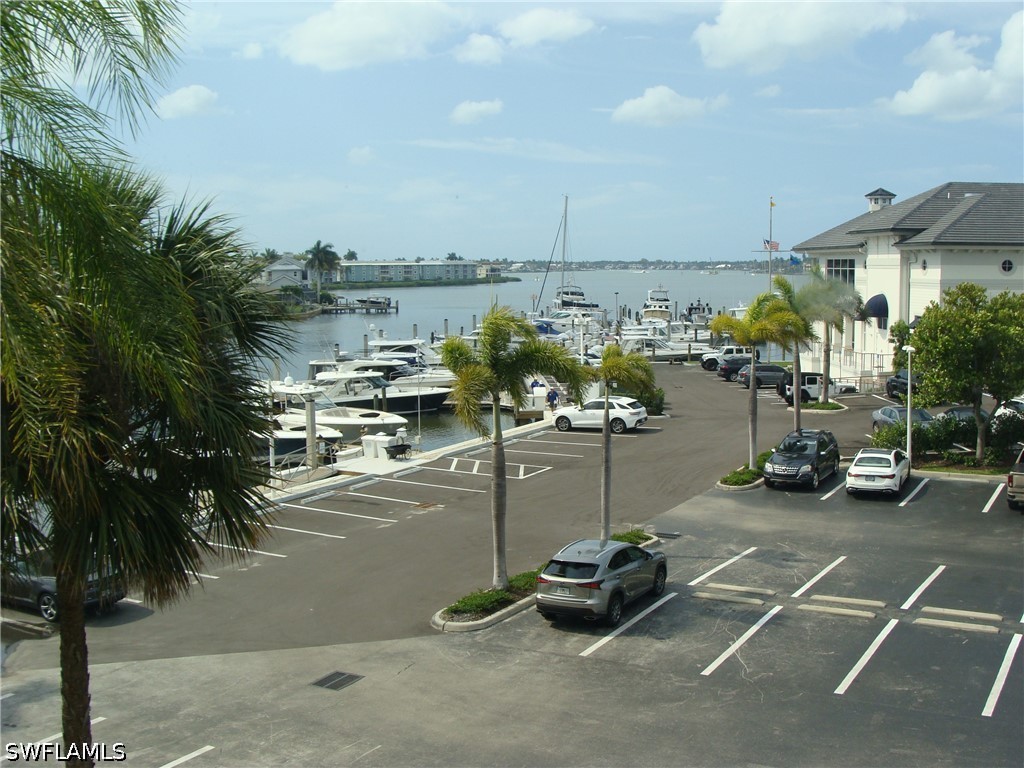 807 River Point Drive #201D Naples FL 34102 226010730 image1