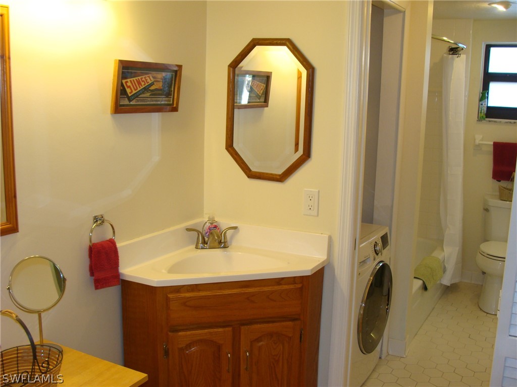 807 River Point Drive #201D Naples FL 34102 226010730 image15