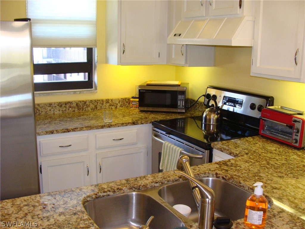 807 River Point Drive #201D Naples FL 34102 226010730 image4