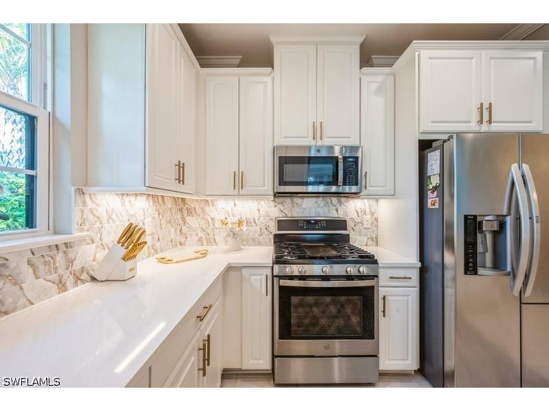 8070 Calle Canovas Street Naples FL 34114 226015461 image6