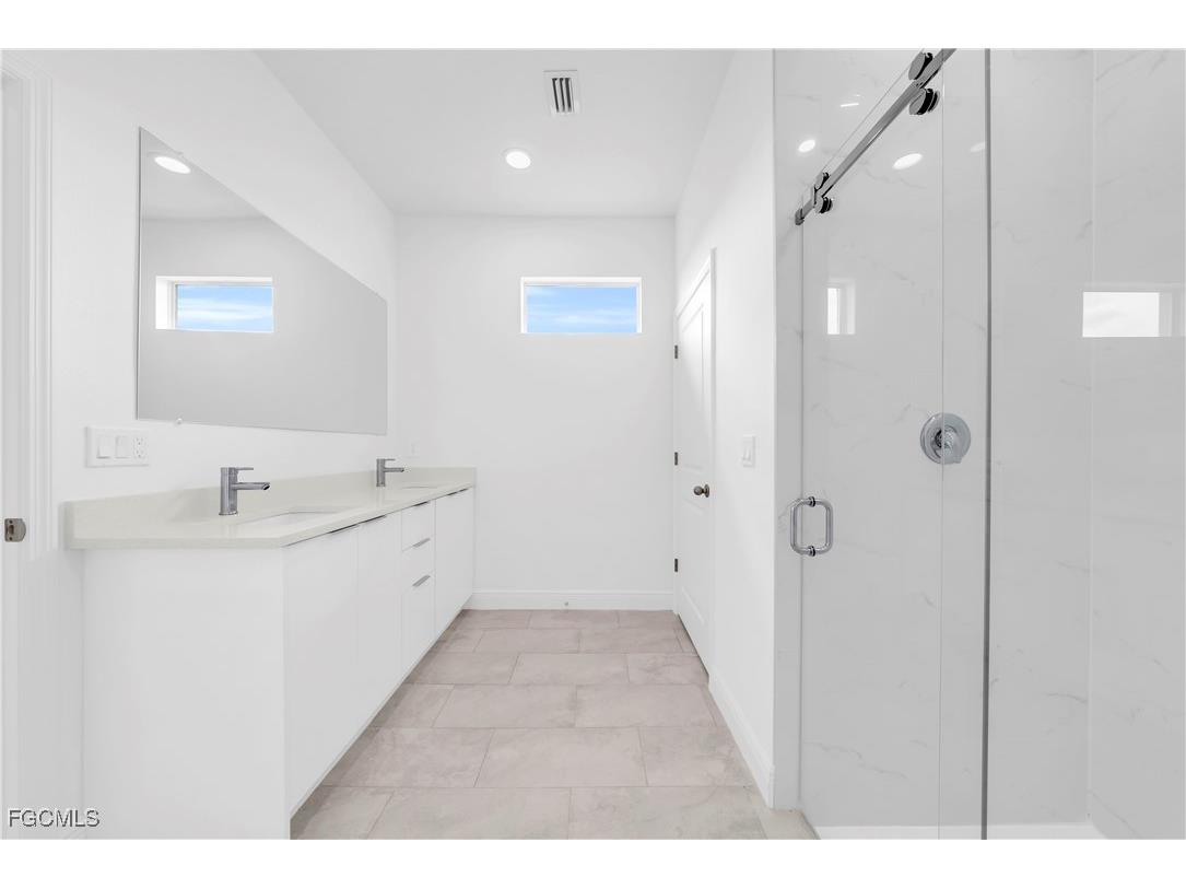 8070 Marsh Circle Labelle FL 33935 2025025467 image22