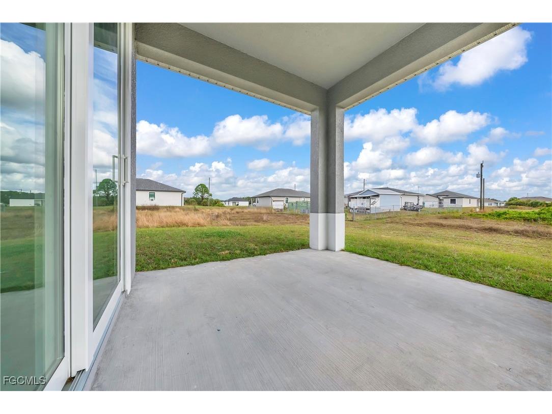 8070 Marsh Circle Labelle FL 33935 2025025467 image30