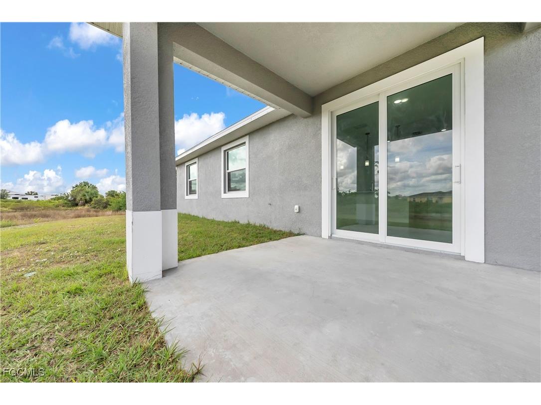 8070 Marsh Circle Labelle FL 33935 2025025467 image33