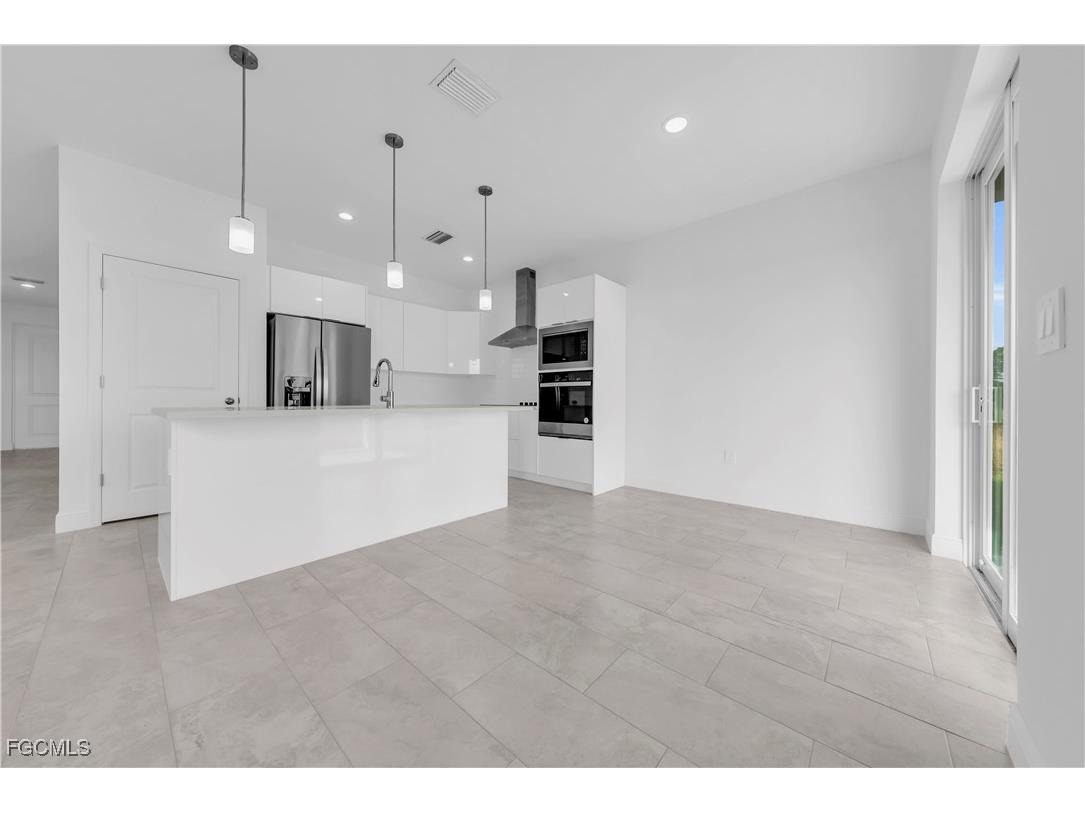 8070 Marsh Circle Labelle FL 33935 2025025467 image7