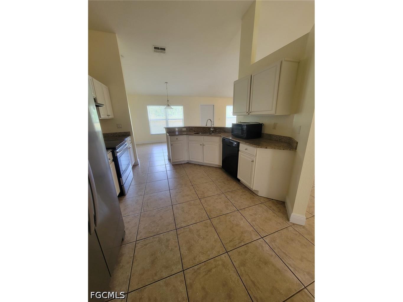 8071 Liriope Loop Lehigh Acres FL 33972 2026022151 image3