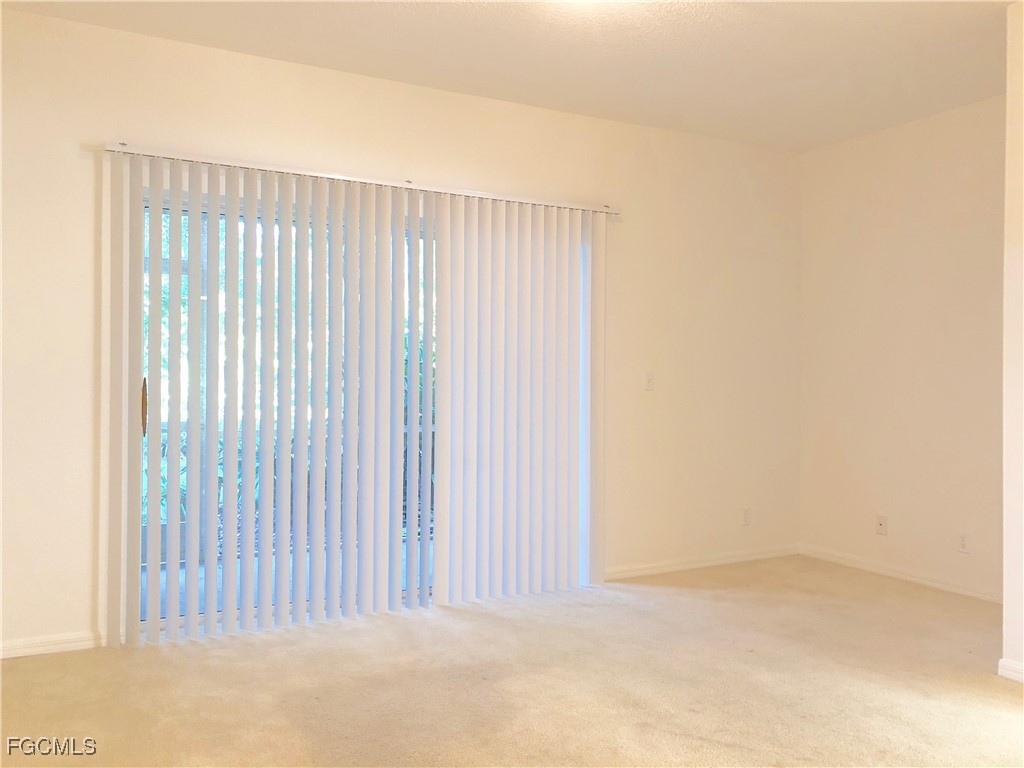 8073 Pacific Beach Drive Fort Myers FL 33966 2025025825 image4