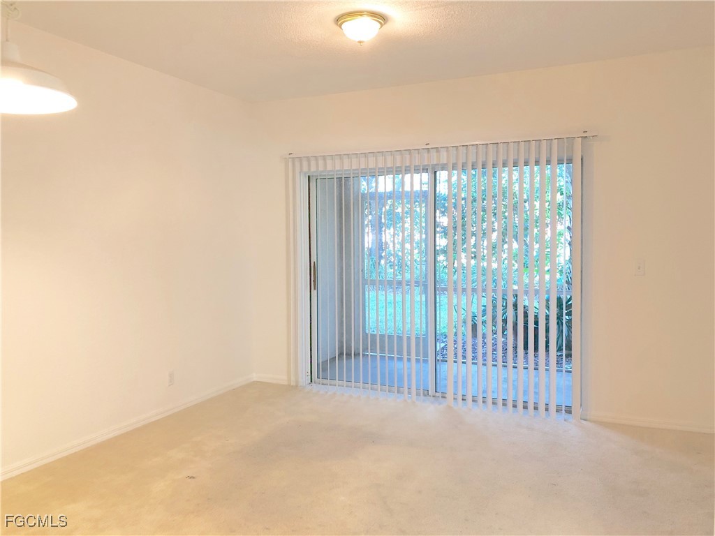 8073 Pacific Beach Drive Fort Myers FL 33966 2025025825 image5
