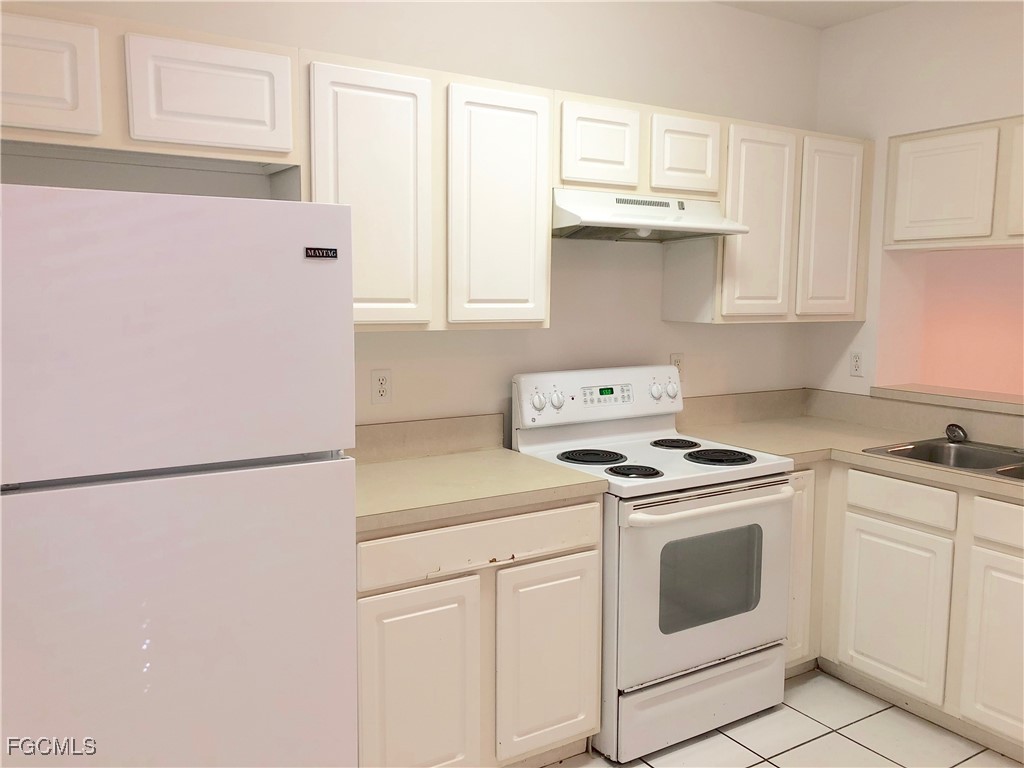 8073 Pacific Beach Drive Fort Myers FL 33966 2025025825 image6