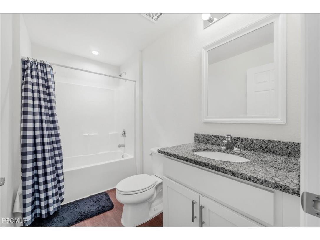 8073 Sherwood Circle Labelle FL 33935 2025018467 image15