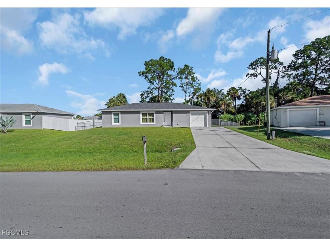 8073 Sherwood Circle Labelle FL 33935 2025018467 image2