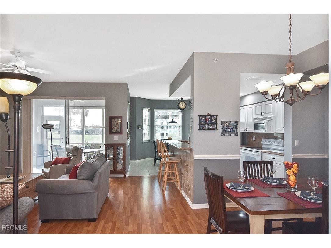 8076 Queen Palm Lane #412 Fort Myers FL 33966 2025004038 image1