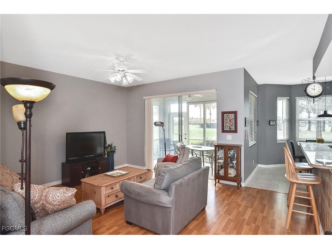 8076 Queen Palm Lane #412 Fort Myers FL 33966 2025004038 image2