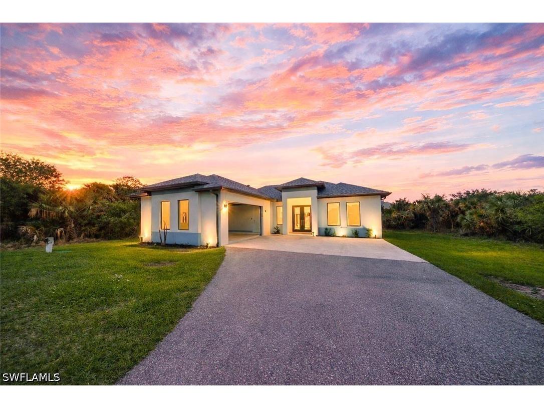808 37th Avenue NW Naples FL 34120 226015221 image1