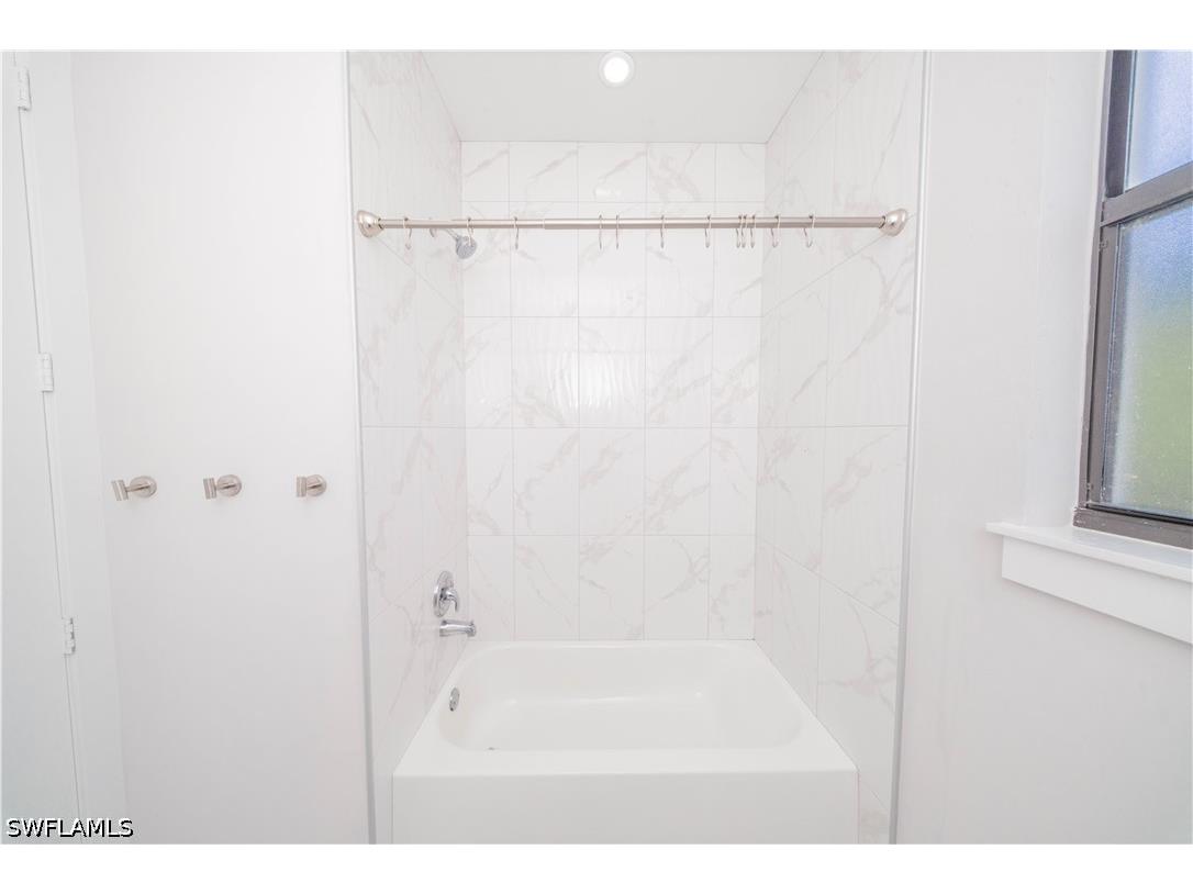 808 37th Avenue NW Naples FL 34120 226015221 image13