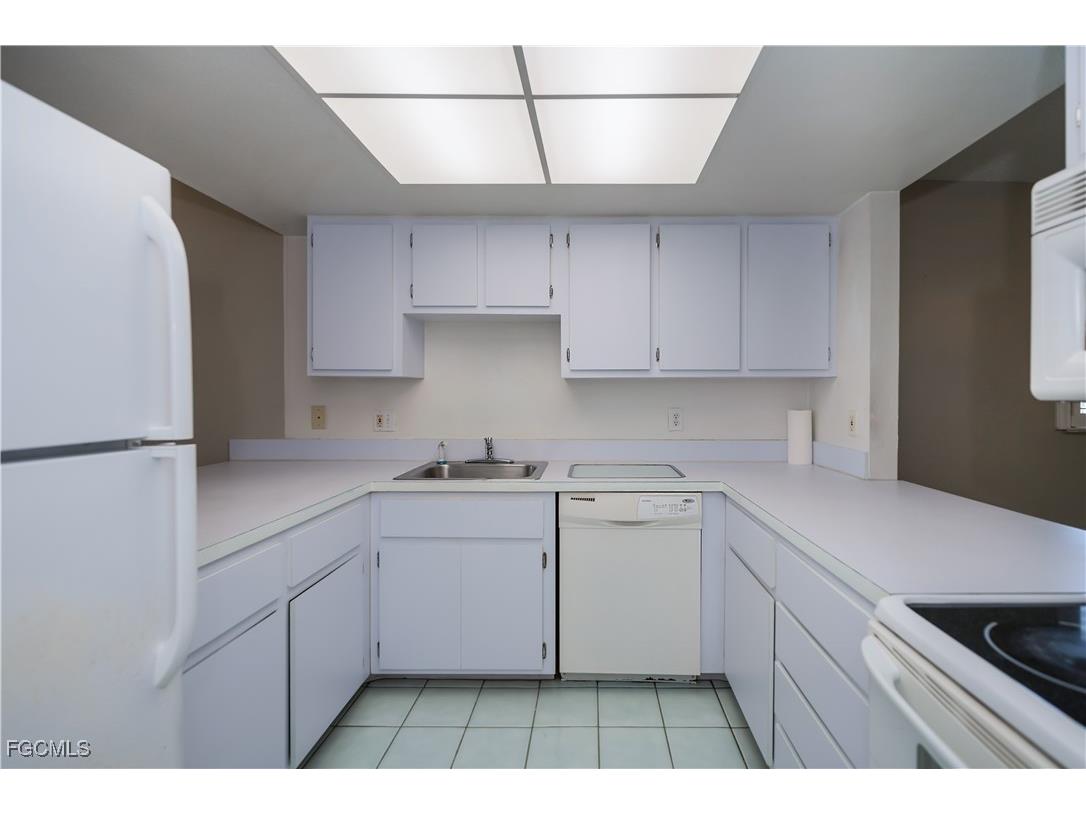 808 Cape Coral Parkway W #204 Cape Coral FL 33914 2025013356 image7