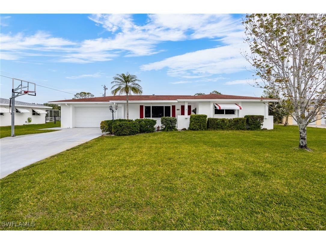 808 Hillside Street Lehigh Acres FL 33936 225031582 image1