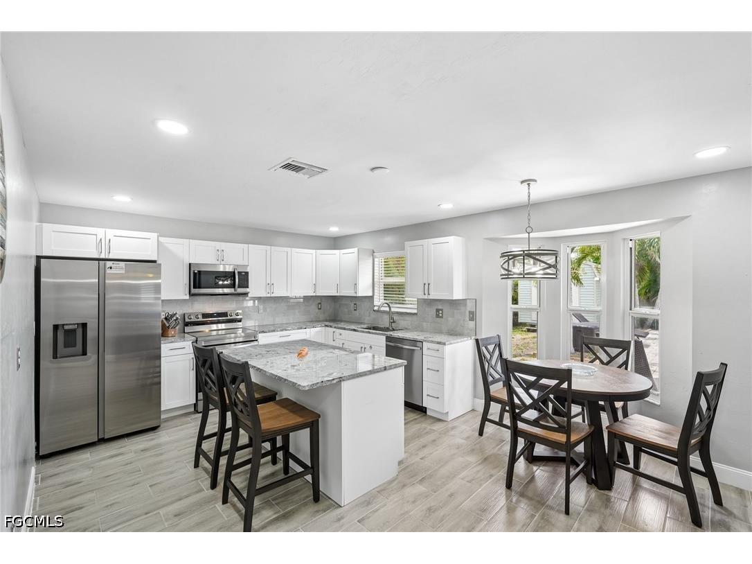 808 SW 14th Place Cape Coral FL 33991 2026021205 image7
