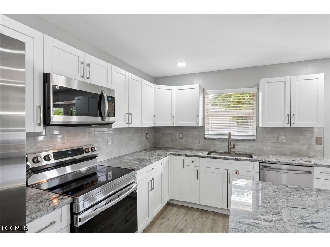 808 SW 14th Place Cape Coral FL 33991 2026021205 image8