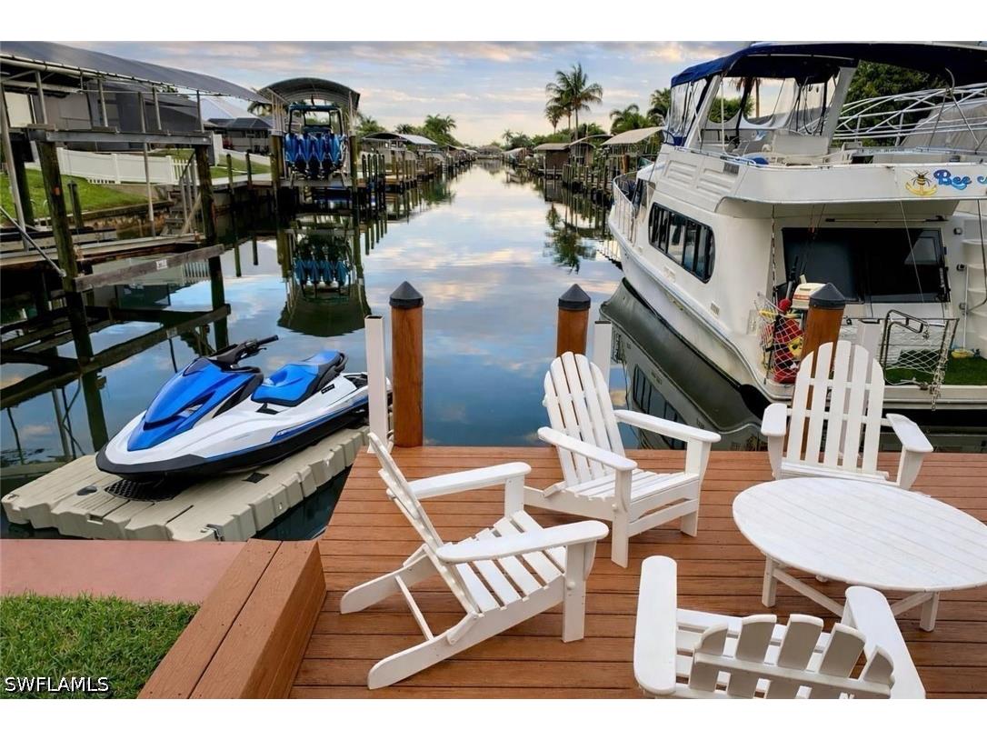 808 SW 52nd Street Cape Coral FL 33914 226014267 image2