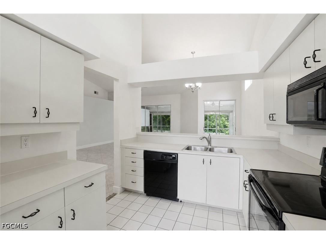 8080 Breton Circle Fort Myers FL 33912 2026023808 image10