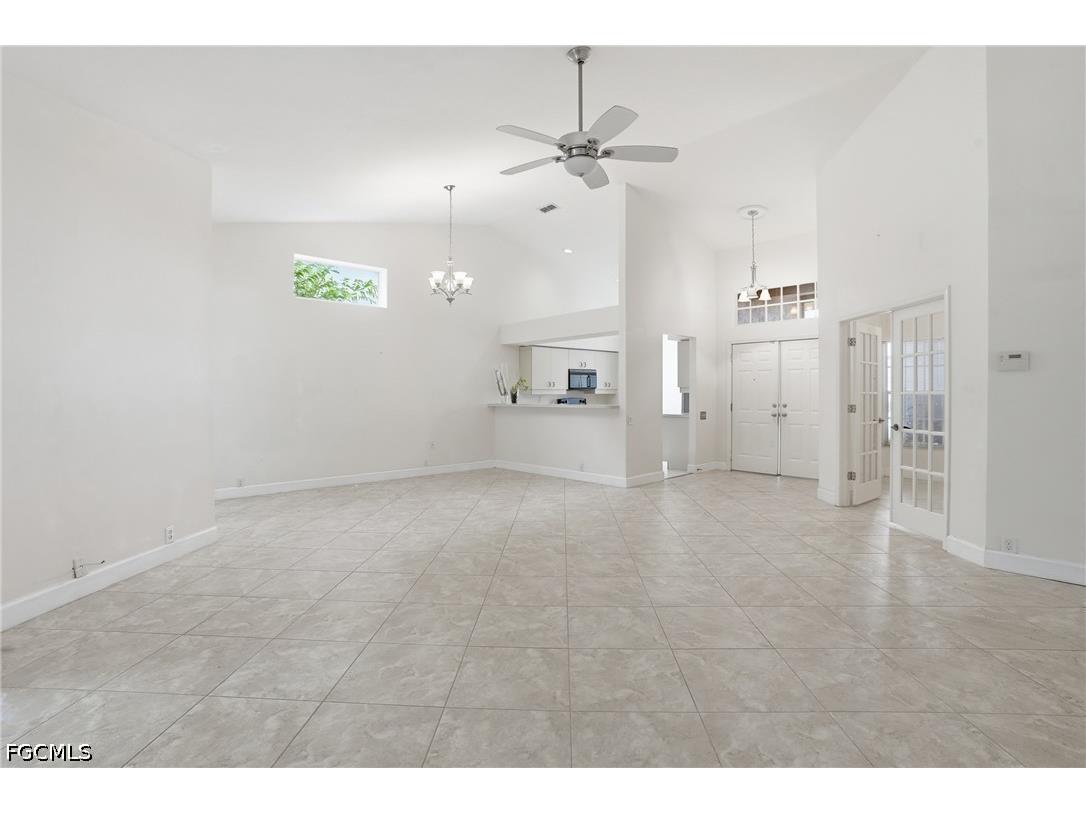 8080 Breton Circle Fort Myers FL 33912 2026023808 image6