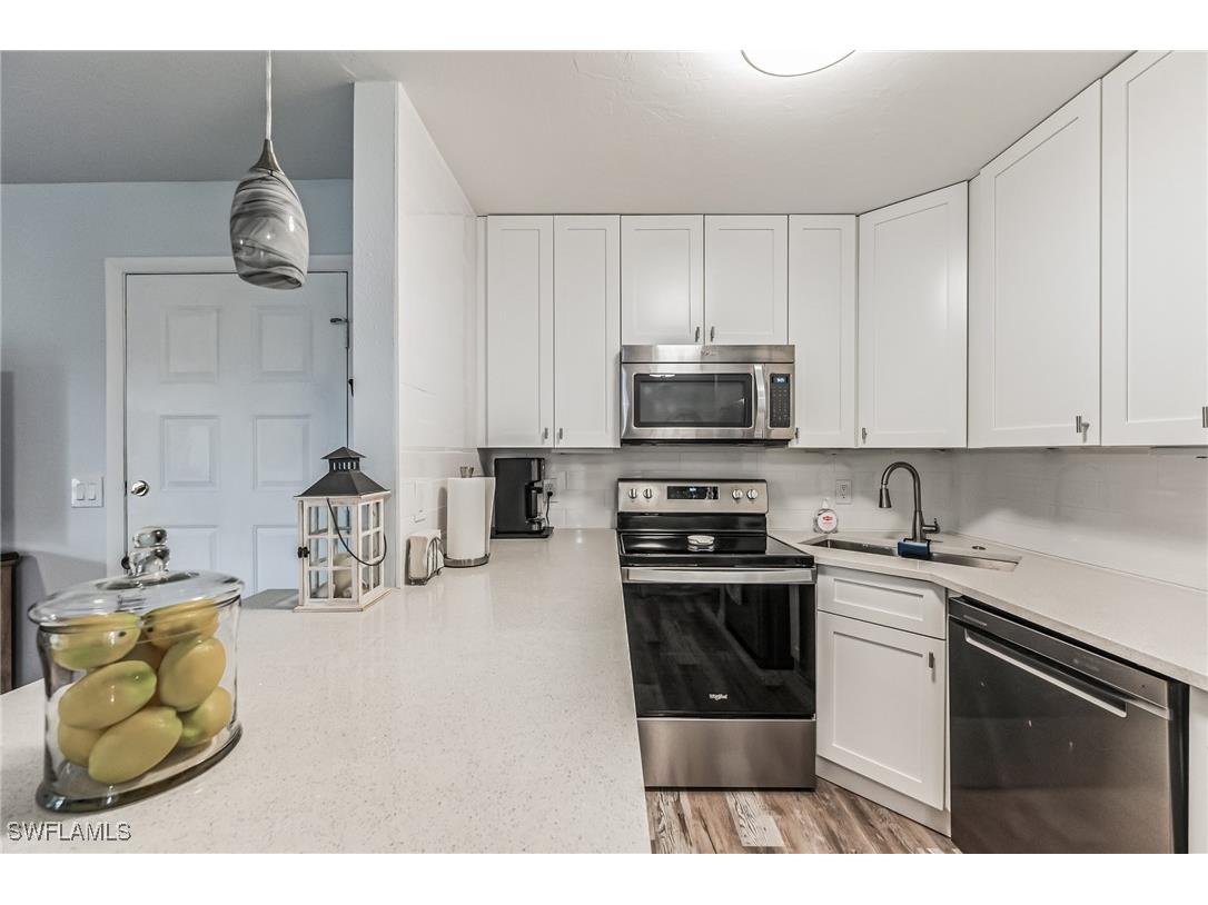 8081 S Woods Circle #10 Fort Myers FL 33919 225064639 image7