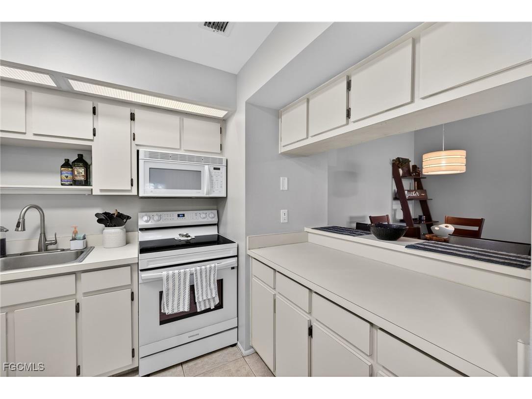 8081 S Woods Circle #8 Fort Myers FL 33919 2025025908 image14
