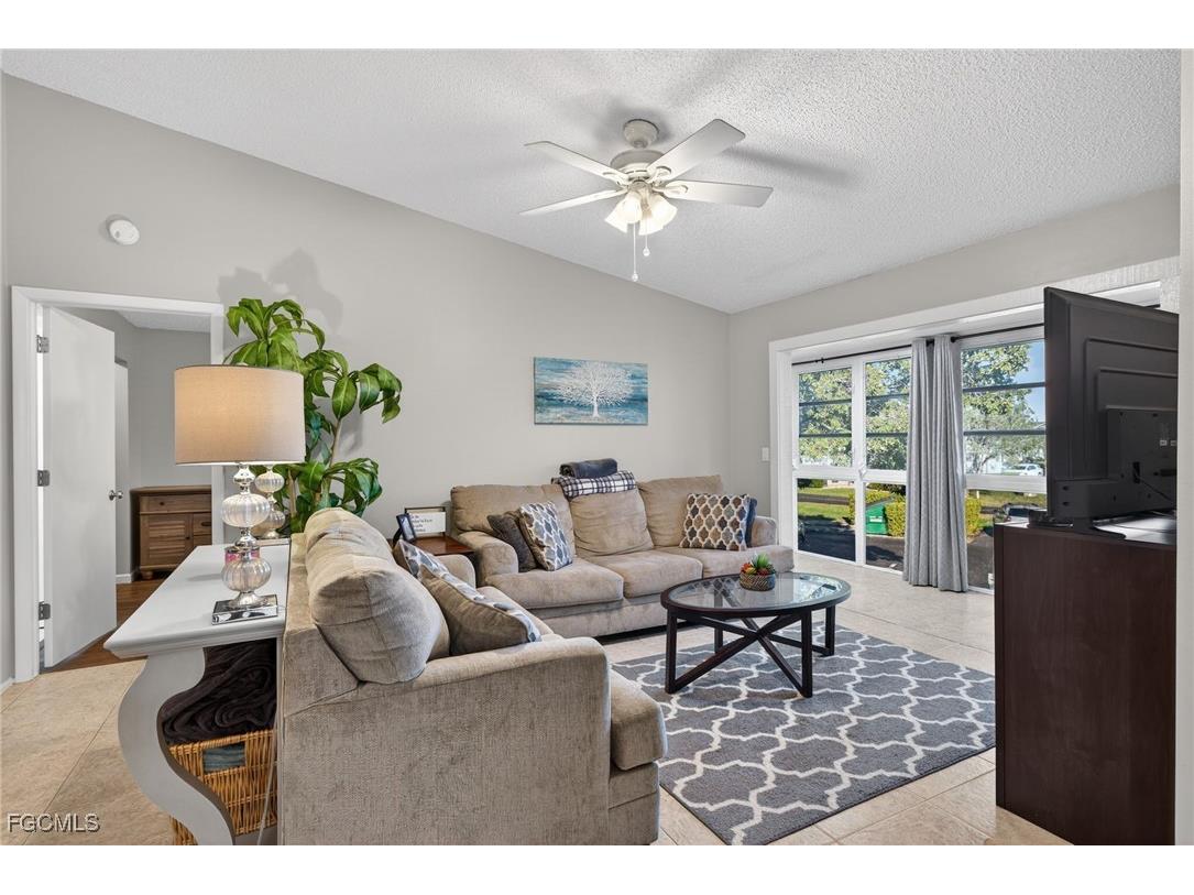 8081 S Woods Circle #8 Fort Myers FL 33919 2025025908 image8