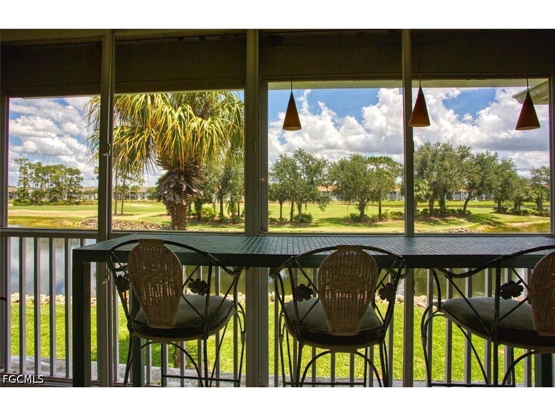 8083 Queen Palm Lane #425 Fort Myers FL 33966 2026022198 image1