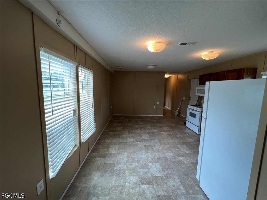 8086 Heck Drive #14 North Fort Myers FL 33917 2026018945 image13