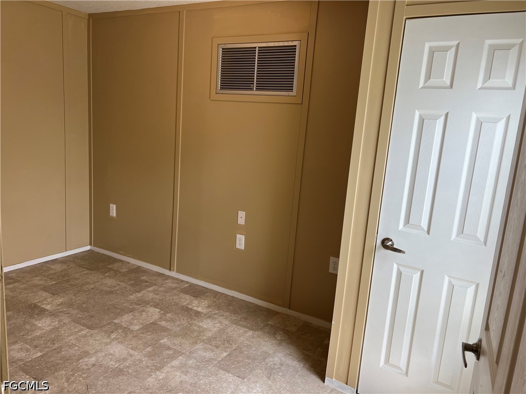 8086 Heck Drive #14 North Fort Myers FL 33917 2026018945 image4