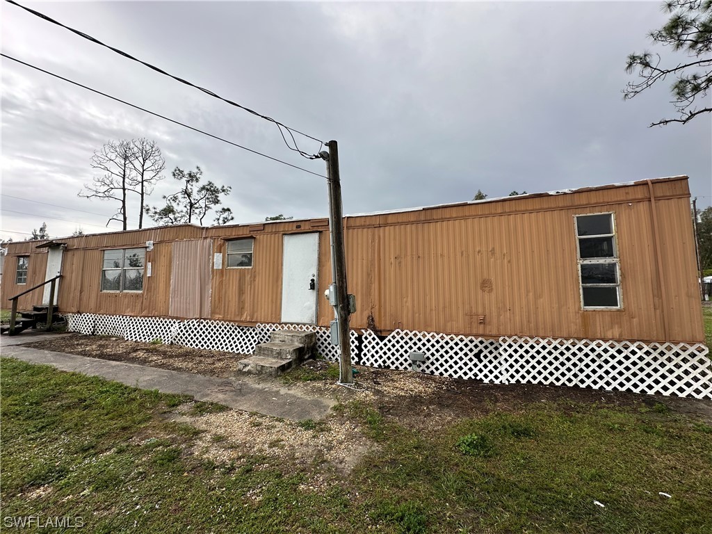 8086 Heck Drive #16 North Fort Myers FL 33917 224005248 image1