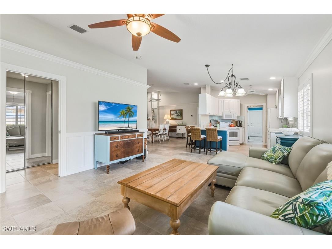 8089 Xenia Lane Naples FL 34114 225077297 image9