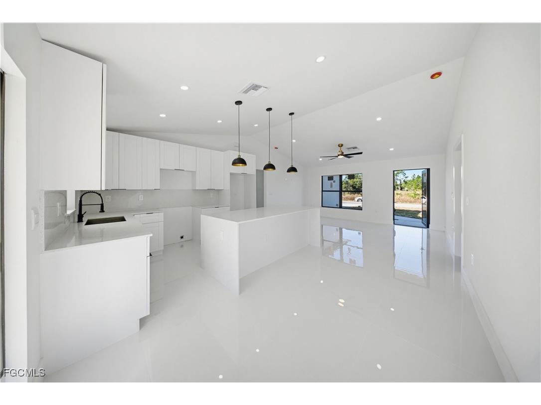 809 Anaconda Avenue S Lehigh Acres FL 33974 2026003194 image12