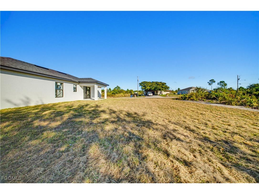 809 Anaconda Avenue S Lehigh Acres FL 33974 2026003194 image8