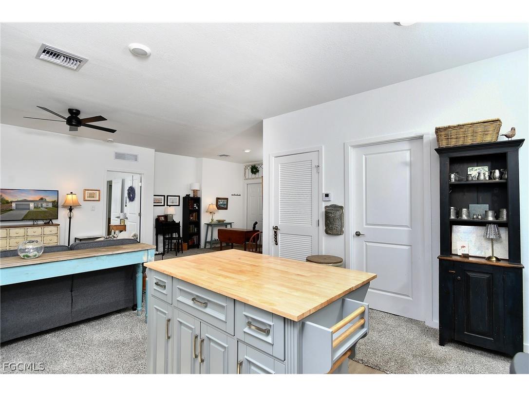 809 Bell Boulevard S Lehigh Acres FL 33974 2026007514 image11
