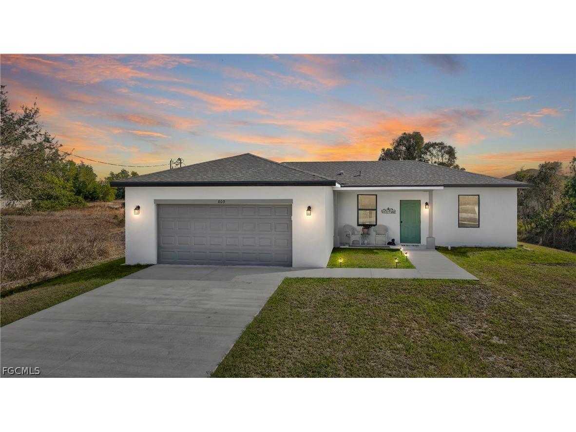 809 Bell Boulevard S Lehigh Acres FL 33974 2026007514 image2