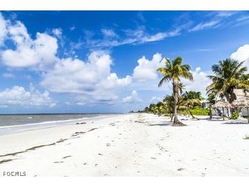809 Bell Boulevard S Lehigh Acres FL 33974 2026007514 image4