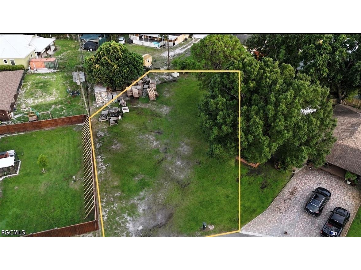 809 Monroe Court Immokalee FL 34142 2026026617 image2