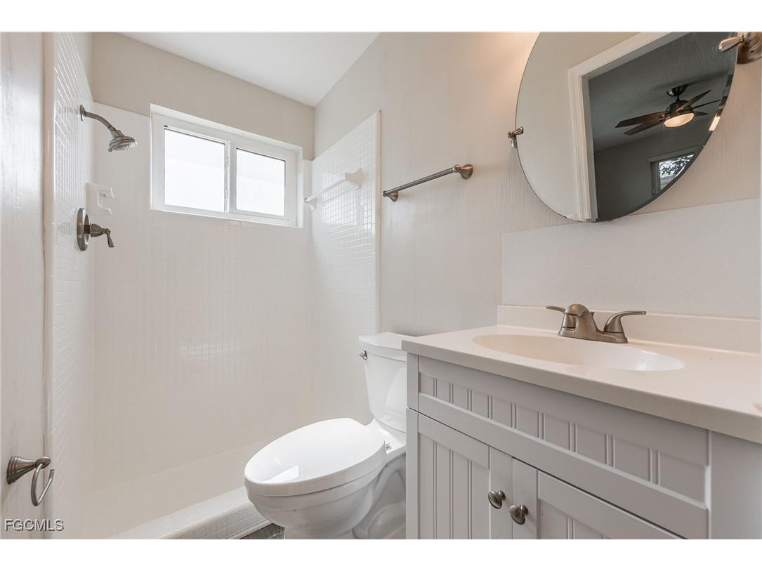 809 Palm Boulevard Lehigh Acres FL 33936 2025017409 image17