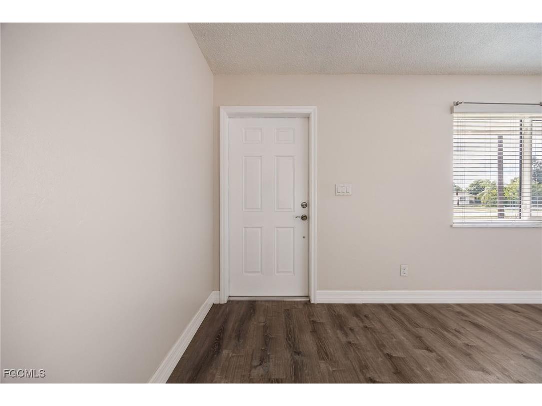 809 Palm Boulevard Lehigh Acres FL 33936 2025017409 image4