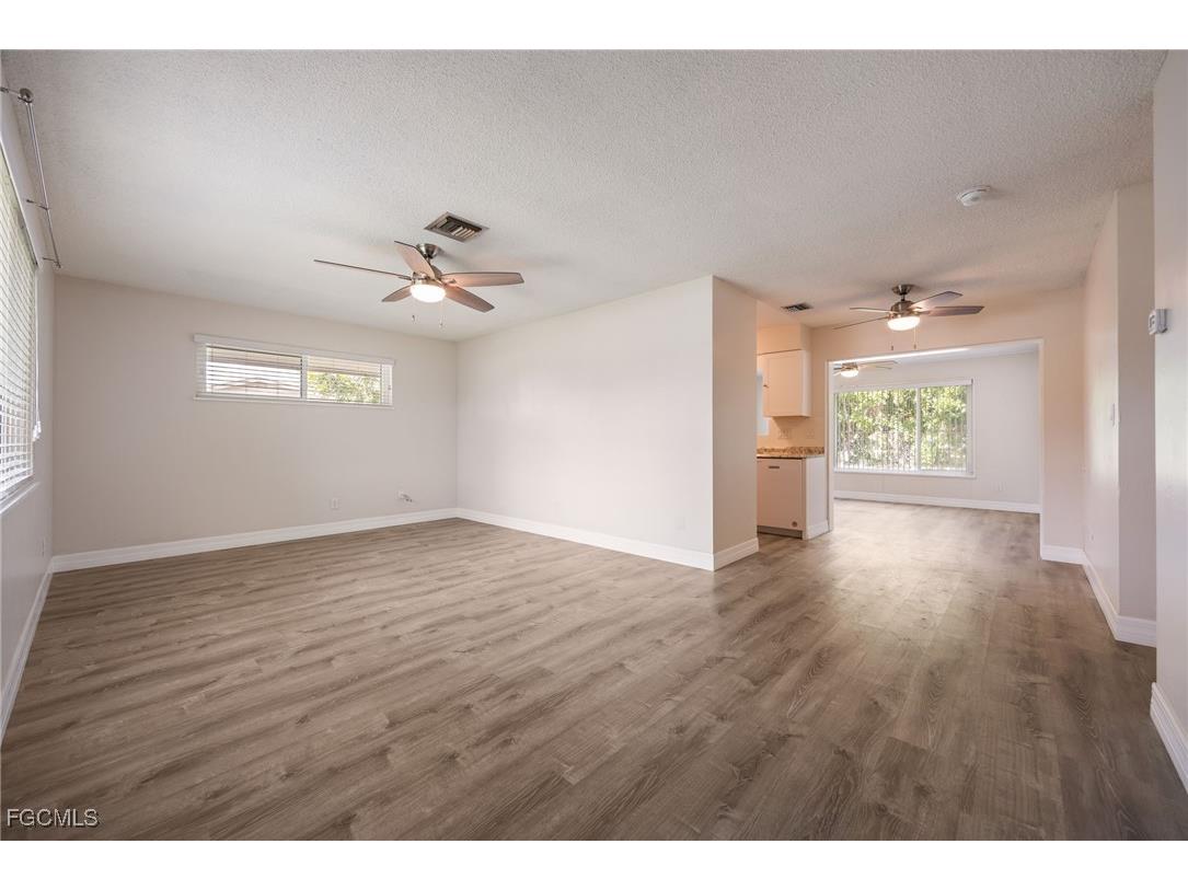 809 Palm Boulevard Lehigh Acres FL 33936 2025017409 image5