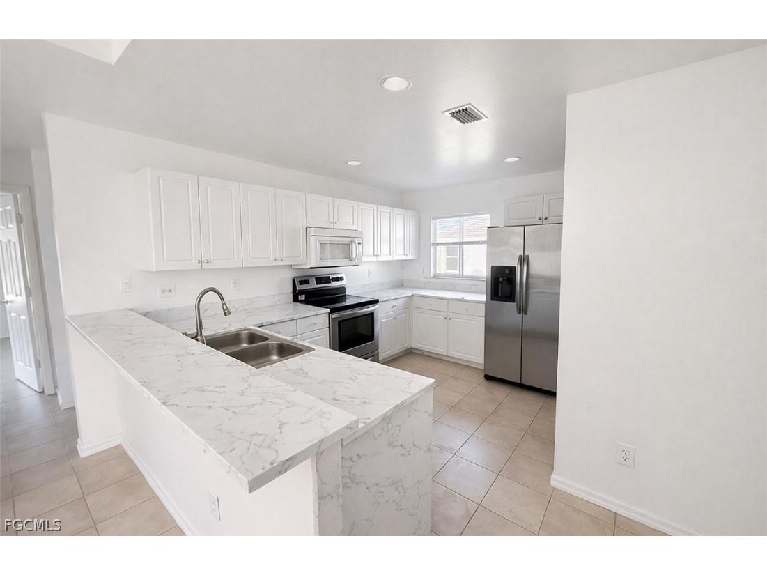 809 Sea Urchin Circle Fort Myers FL 33913 2026007714 image2