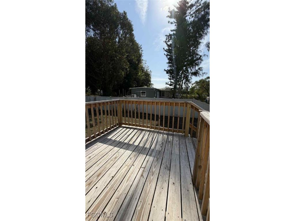 8093 Marx Drive North Fort Myers FL 33917 2026001931 image17