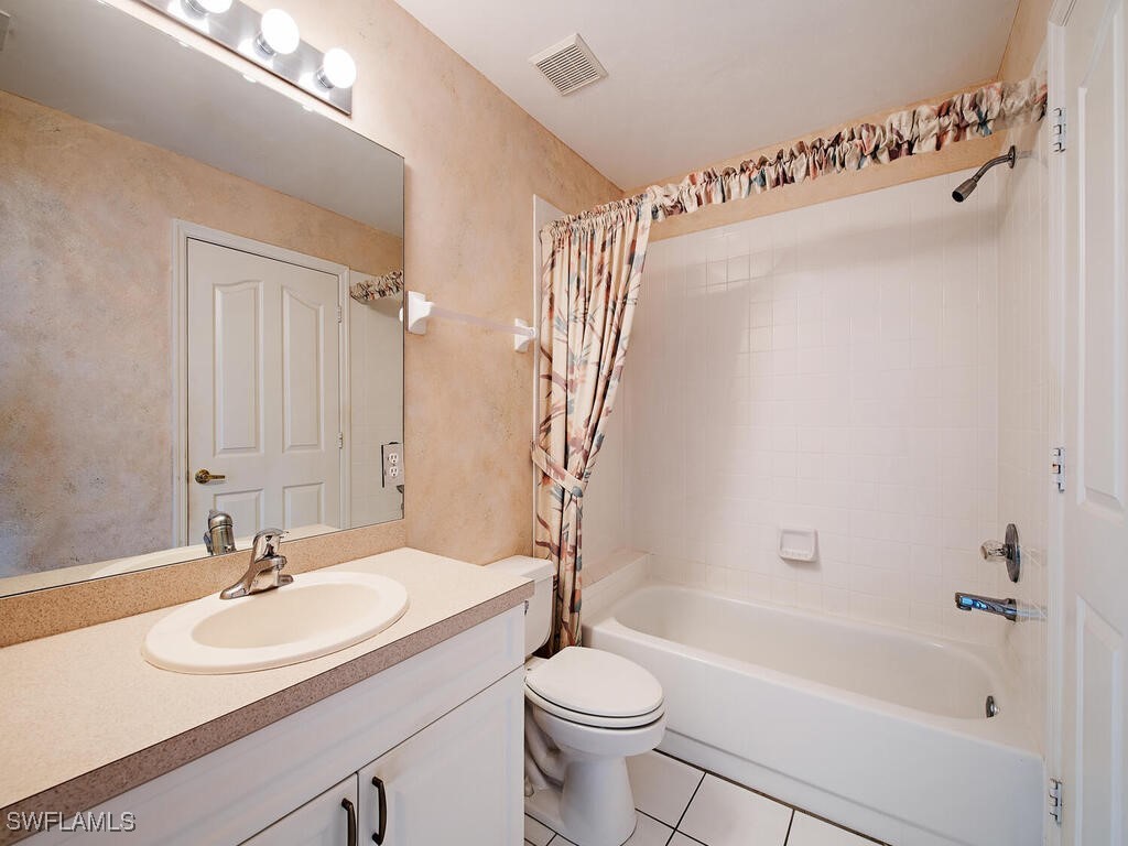 8093 San Vista Circle #2-2L Naples FL 34109 225077244 image11
