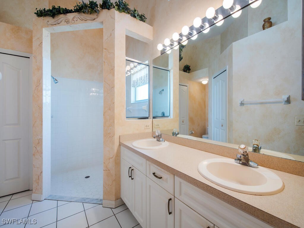 8093 San Vista Circle #2-2L Naples FL 34109 225077244 image8