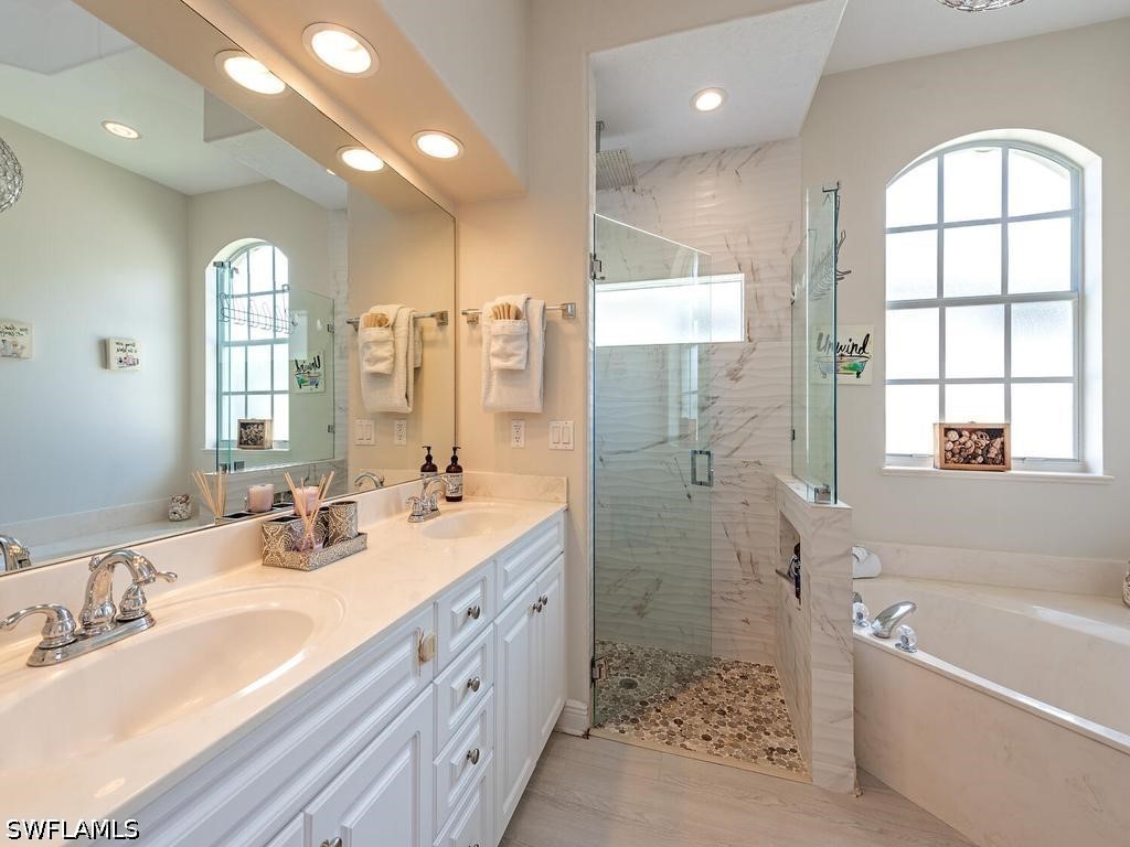 8098 Tauren Court Naples FL 34119 226011051 image8