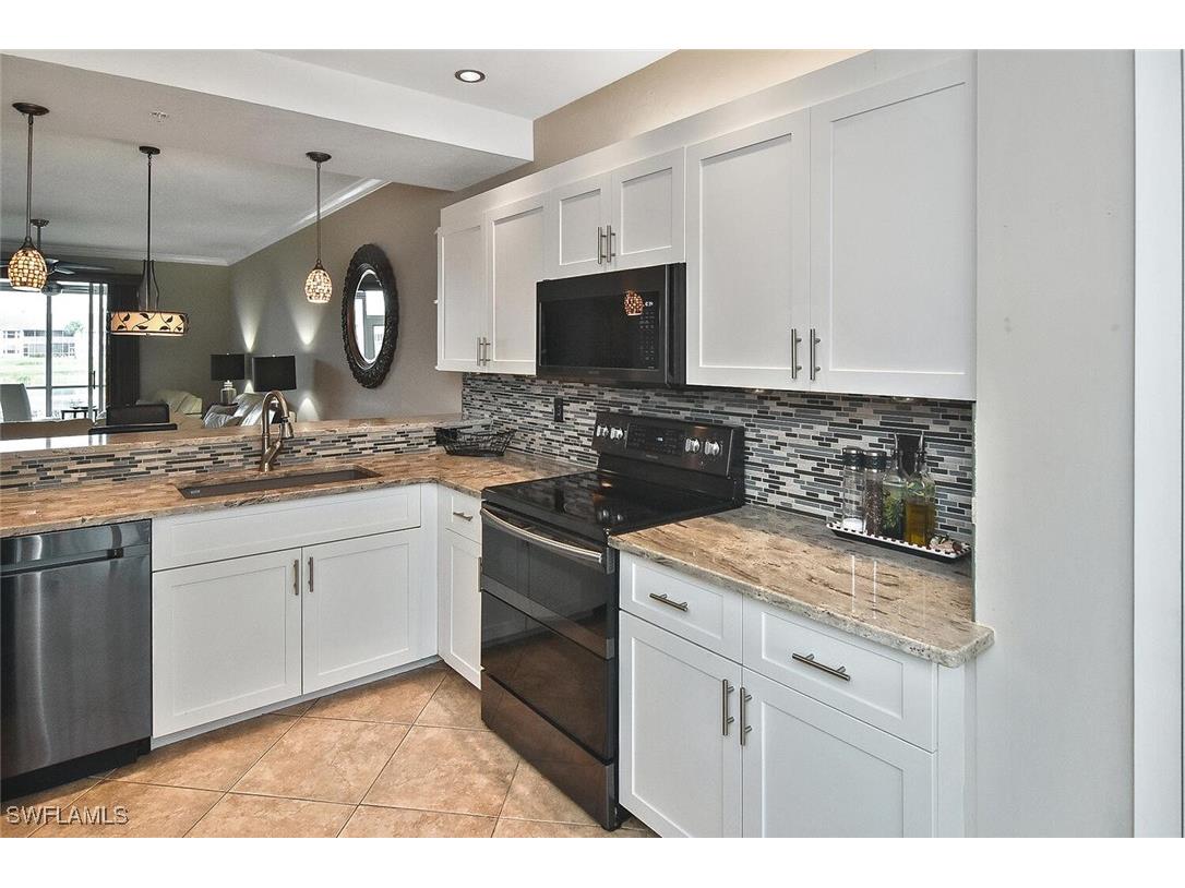 8099 Queen Palm Lane #213 Fort Myers FL 33966 225030741 image1