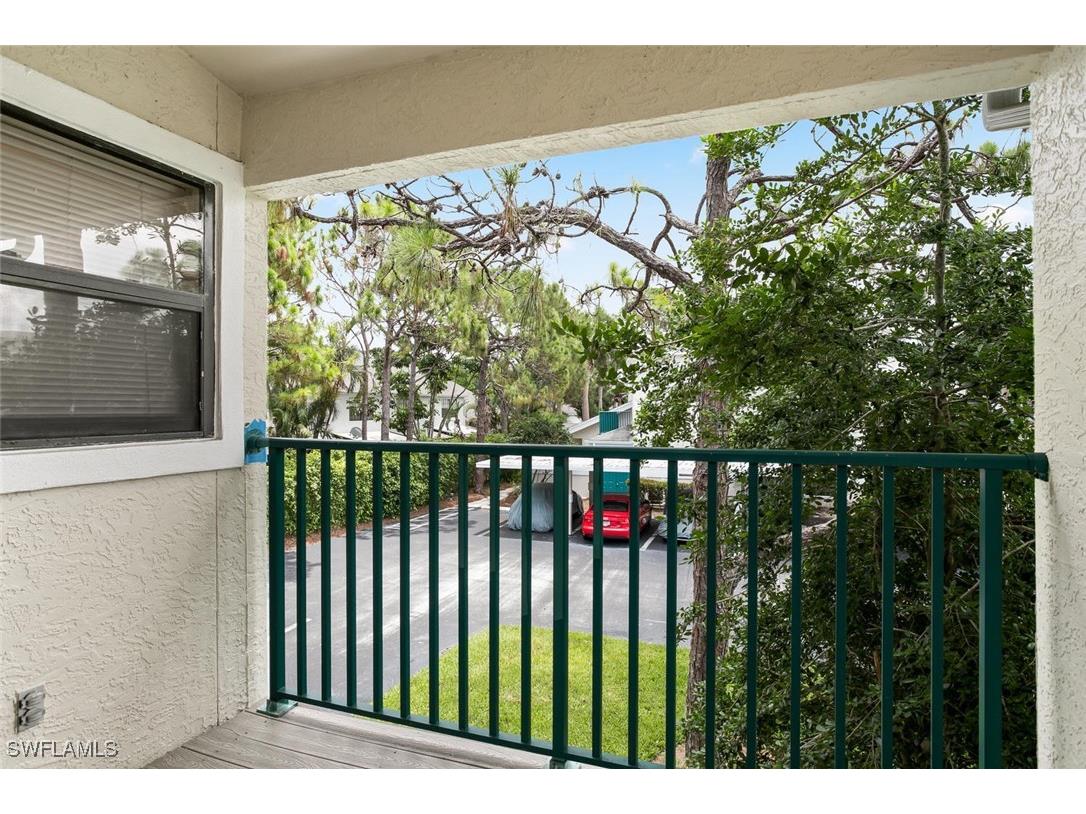 81 Emerald Woods Drive #M8 Naples FL 34108 225061585 image12