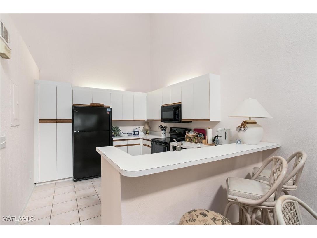 81 Emerald Woods Drive #M8 Naples FL 34108 225061585 image8